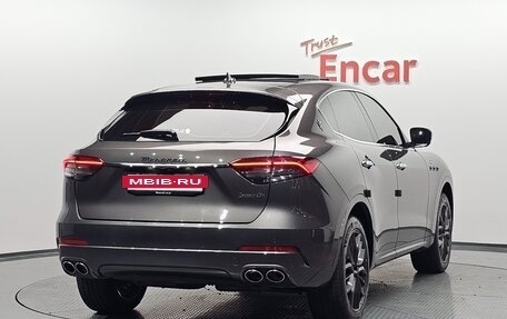 Maserati Levante I, 2022 год, 4 656 836 рублей, 3 фотография