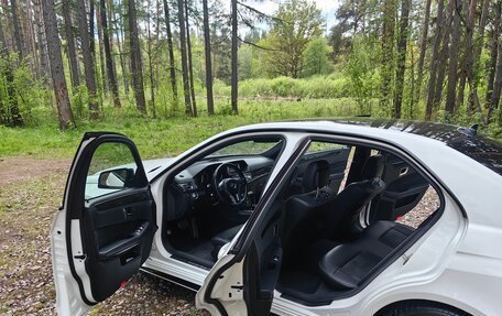 Mercedes-Benz E-Класс, 2013 год, 2 200 000 рублей, 11 фотография