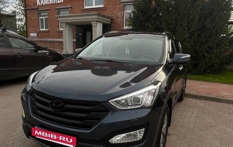 Hyundai Santa Fe III рестайлинг, 2013 год, 1 600 000 рублей, 2 фотография