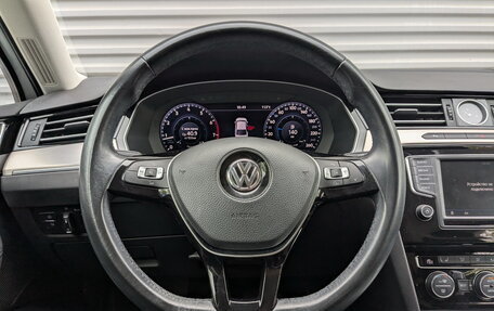 Volkswagen Passat B8 рестайлинг, 2017 год, 2 200 000 рублей, 28 фотография