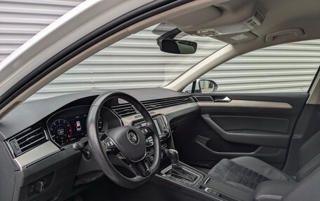 Volkswagen Passat B8 рестайлинг, 2017 год, 2 200 000 рублей, 25 фотография