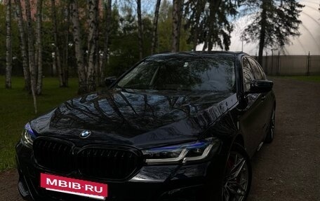 BMW 5 серия, 2019 год, 4 300 000 рублей, 2 фотография