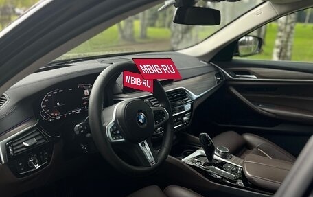 BMW 5 серия, 2019 год, 4 300 000 рублей, 11 фотография