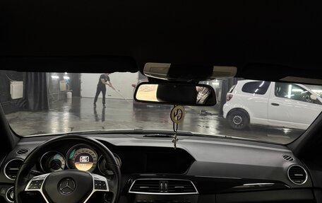 Mercedes-Benz C-Класс, 2011 год, 1 880 000 рублей, 16 фотография