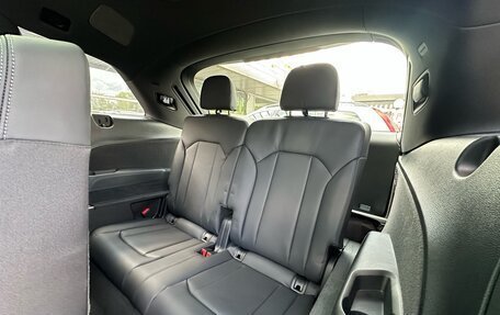 Audi Q7, 2024 год, 15 990 000 рублей, 38 фотография