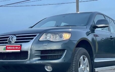 Volkswagen Touareg III, 2008 год, 1 400 000 рублей, 2 фотография
