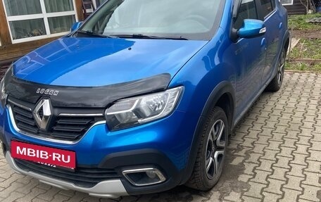 Renault Logan II, 2022 год, 1 250 000 рублей, 3 фотография