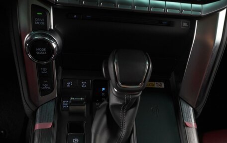 Toyota Land Cruiser, 2024 год, 13 498 000 рублей, 19 фотография