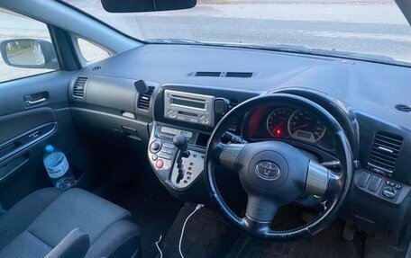 Toyota Wish II, 2003 год, 590 000 рублей, 7 фотография