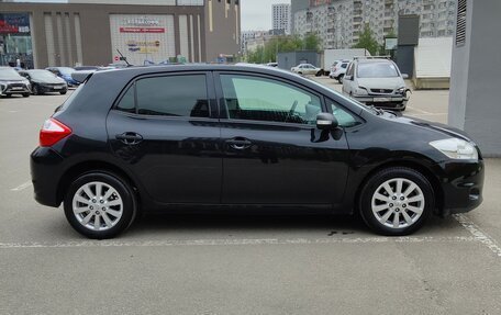 Toyota Auris II, 2011 год, 1 030 000 рублей, 2 фотография