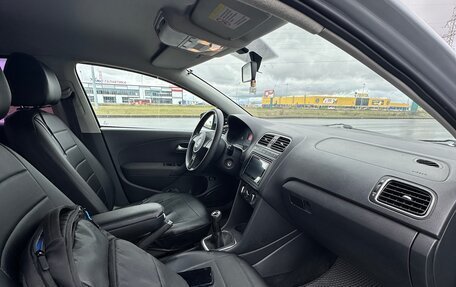 Volkswagen Polo VI (EU Market), 2011 год, 750 000 рублей, 6 фотография