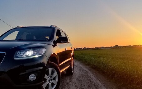 Hyundai Santa Fe III рестайлинг, 2010 год, 1 590 000 рублей, 2 фотография