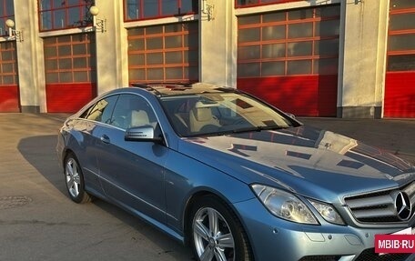 Mercedes-Benz E-Класс, 2011 год, 1 550 000 рублей, 3 фотография