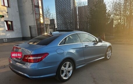 Mercedes-Benz E-Класс, 2011 год, 1 550 000 рублей, 6 фотография