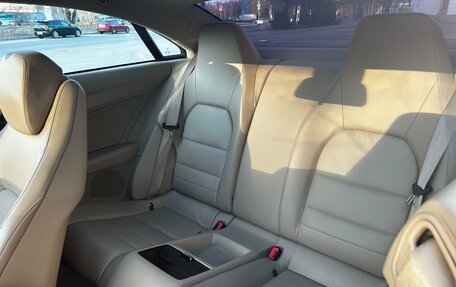 Mercedes-Benz E-Класс, 2011 год, 1 550 000 рублей, 13 фотография