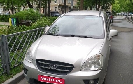 KIA Carens III (RP), 2010 год, 820 000 рублей, 1 фотография