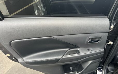 Mitsubishi Outlander III рестайлинг 3, 2012 год, 1 380 000 рублей, 11 фотография