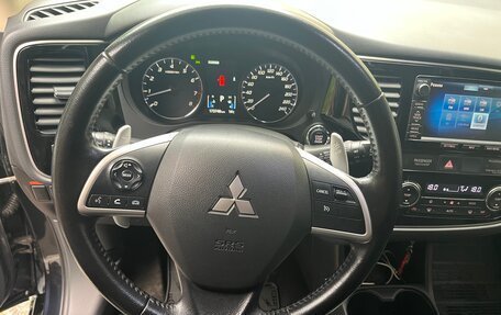 Mitsubishi Outlander III рестайлинг 3, 2012 год, 1 380 000 рублей, 17 фотография