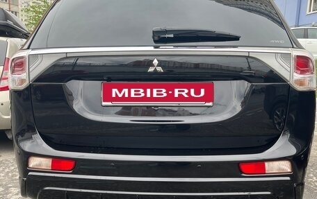 Mitsubishi Outlander III рестайлинг 3, 2012 год, 1 380 000 рублей, 15 фотография