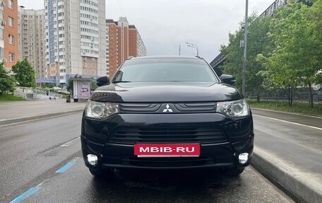 Mitsubishi Outlander III рестайлинг 3, 2012 год, 1 380 000 рублей, 24 фотография