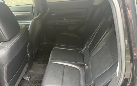 Mitsubishi Outlander III рестайлинг 3, 2012 год, 1 380 000 рублей, 30 фотография