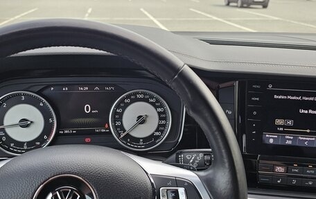 Volkswagen Touareg III, 2018 год, 4 800 000 рублей, 11 фотография