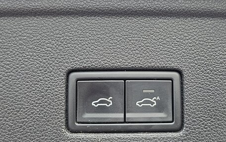 Volkswagen Touareg III, 2018 год, 4 800 000 рублей, 16 фотография