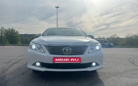 Toyota Camry, 2013 год, 2 050 000 рублей, 2 фотография