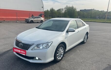 Toyota Camry, 2013 год, 2 050 000 рублей, 9 фотография