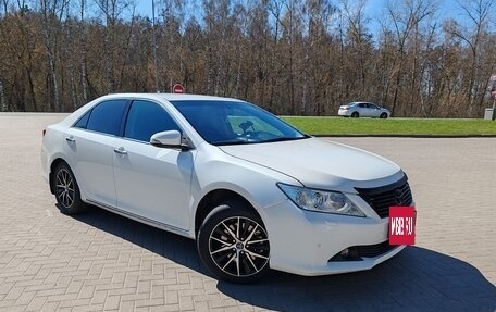Toyota Camry, 2014 год, 1 850 000 рублей, 6 фотография