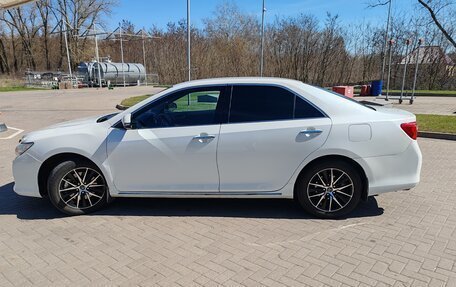 Toyota Camry, 2014 год, 1 850 000 рублей, 16 фотография