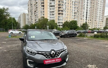 Renault Kaptur I рестайлинг, 2022 год, 2 000 000 рублей, 10 фотография