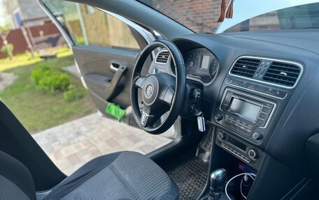 Volkswagen Polo VI (EU Market), 2014 год, 950 000 рублей, 7 фотография