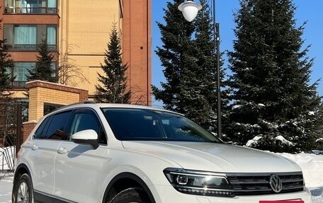 Volkswagen Tiguan II, 2018 год, 2 590 000 рублей, 10 фотография