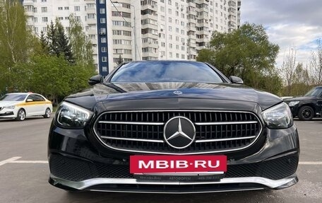 Mercedes-Benz E-Класс, 2021 год, 2 650 000 рублей, 16 фотография