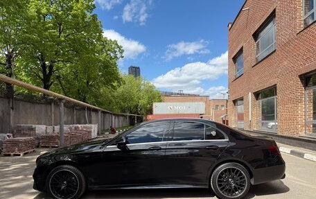 Mercedes-Benz E-Класс, 2018 год, 2 700 000 рублей, 7 фотография