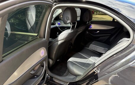 Mercedes-Benz E-Класс, 2018 год, 2 700 000 рублей, 9 фотография