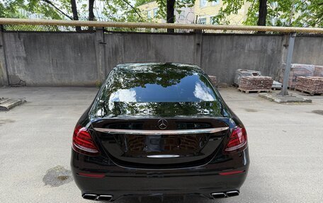 Mercedes-Benz E-Класс, 2018 год, 2 700 000 рублей, 18 фотография