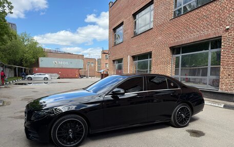 Mercedes-Benz E-Класс, 2018 год, 2 700 000 рублей, 20 фотография
