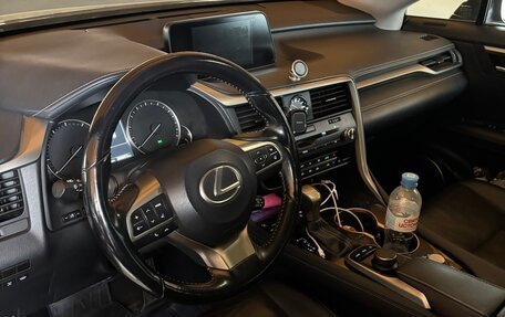 Lexus RX IV рестайлинг, 2017 год, 3 500 000 рублей, 5 фотография