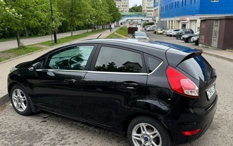 Ford Fiesta, 2015 год, 850 000 рублей, 2 фотография