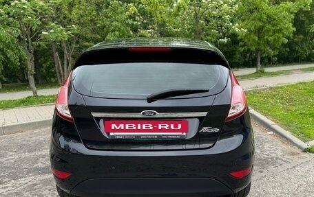 Ford Fiesta, 2015 год, 850 000 рублей, 3 фотография