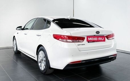 KIA Optima IV, 2017 год, 1 800 000 рублей, 6 фотография