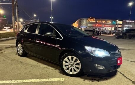 Opel Astra J, 2010 год, 810 000 рублей, 1 фотография