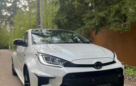 Toyota Yaris, 2020 год, 3 350 000 рублей, 1 фотография