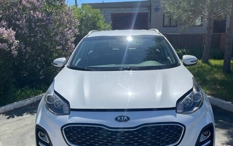 KIA Sportage IV рестайлинг, 2021 год, 2 600 000 рублей, 1 фотография