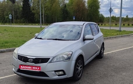 KIA cee'd I рестайлинг, 2010 год, 570 000 рублей, 1 фотография