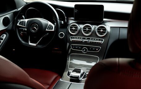 Mercedes-Benz C-Класс, 2016 год, 2 100 000 рублей, 13 фотография