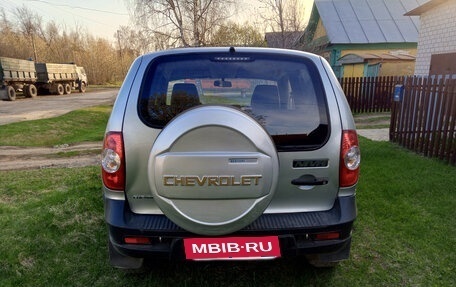 Chevrolet Niva I рестайлинг, 2017 год, 645 000 рублей, 4 фотография