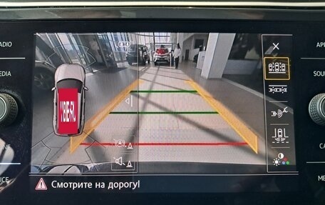 Volkswagen Tiguan II, 2018 год, 2 575 000 рублей, 20 фотография